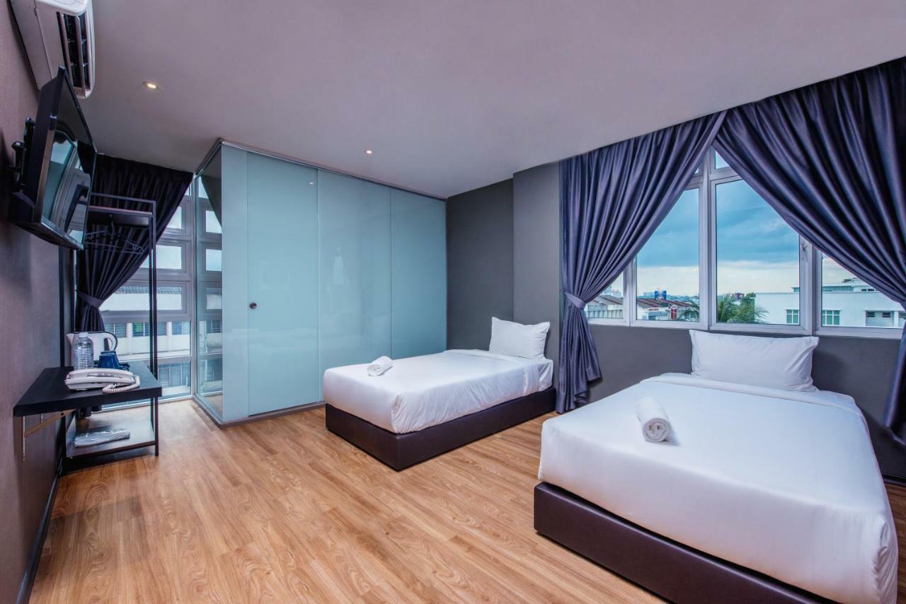 Nap Hotel Джохор Бахру Екстериор снимка