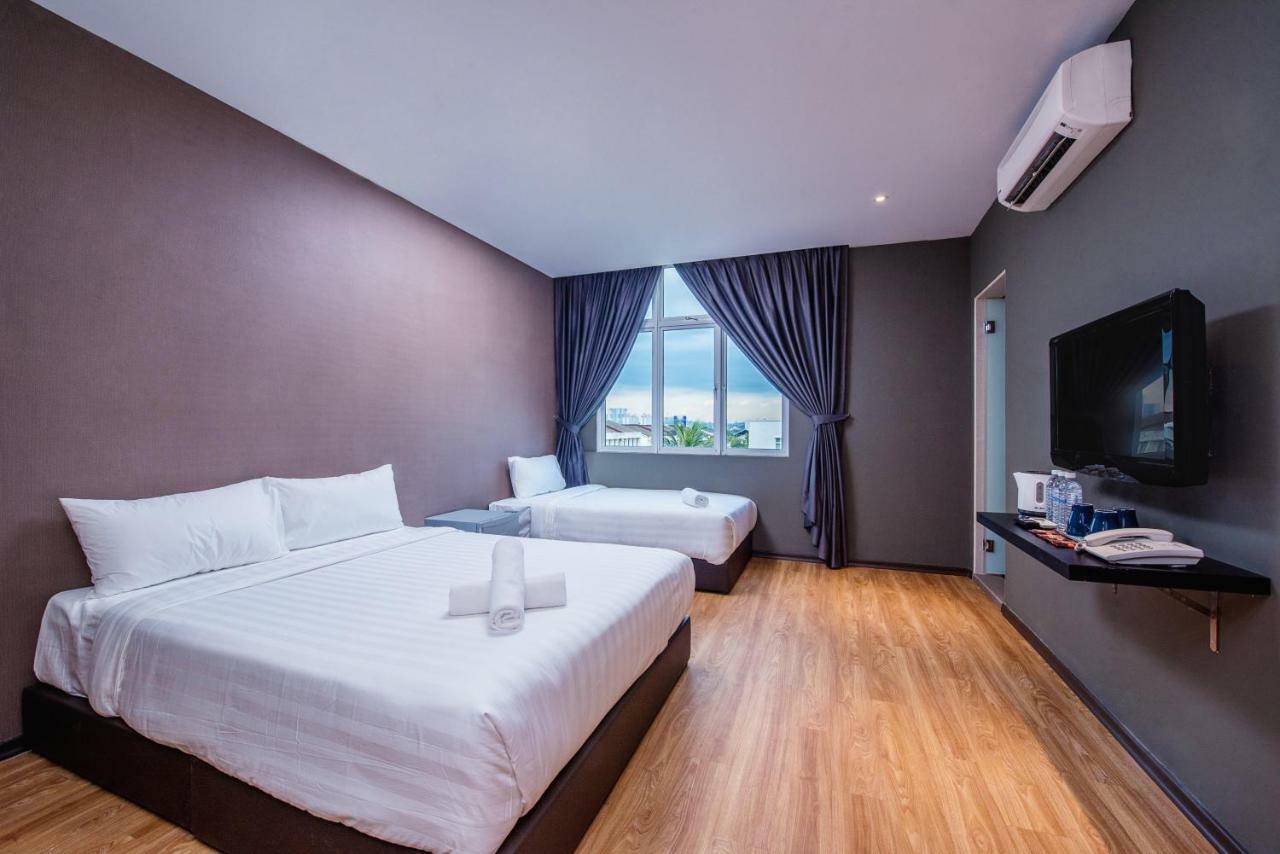 Nap Hotel Джохор Бахру Екстериор снимка