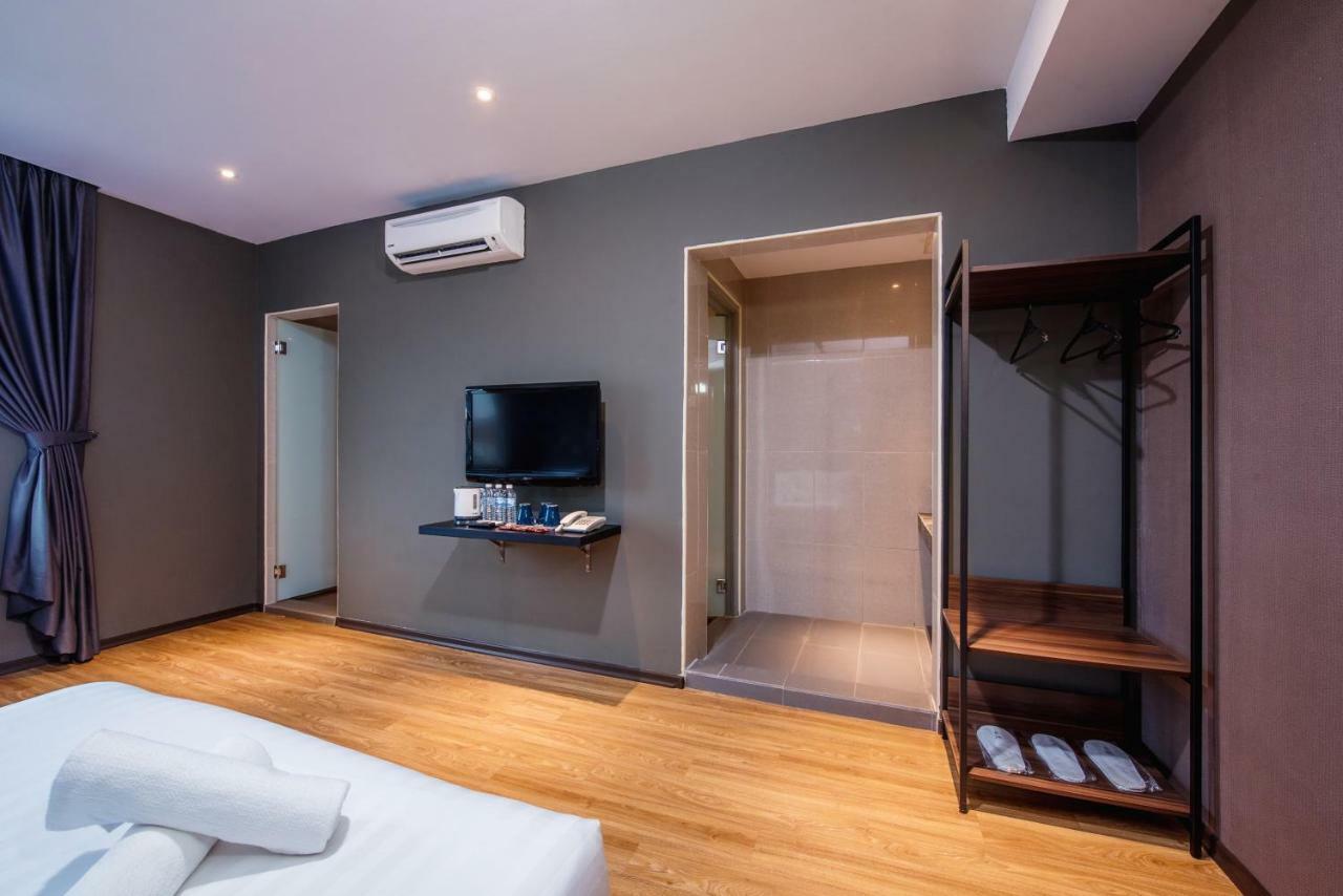 Nap Hotel Джохор Бахру Екстериор снимка