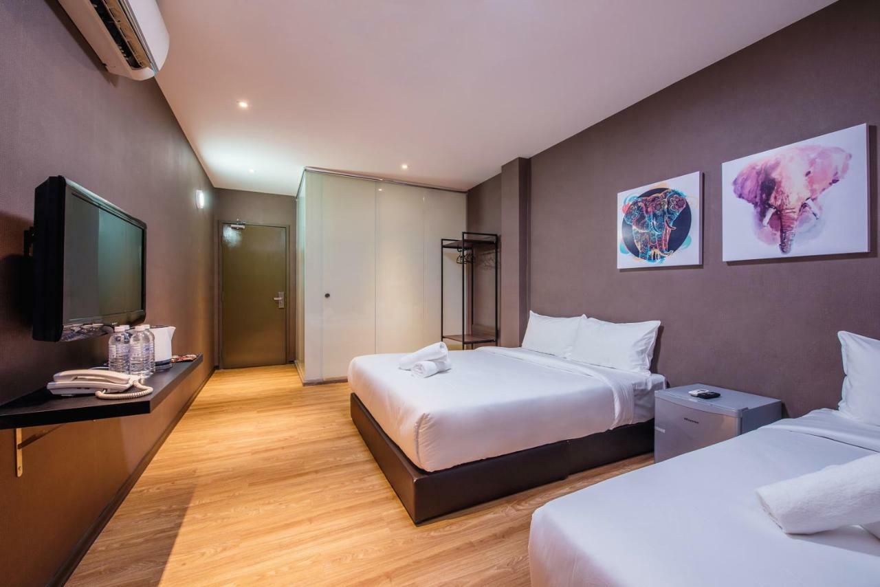 Nap Hotel Джохор Бахру Екстериор снимка
